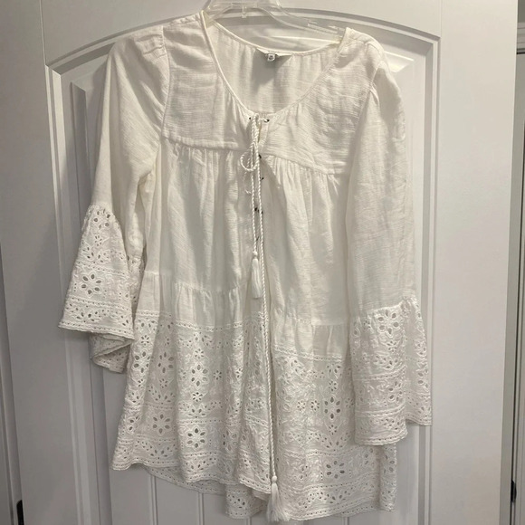 crown & ivy Tops - Women's Crown & Ivy White Eyelet Boho Peasant boho Tunic Tie Neck Plus Size 0X